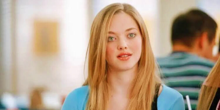 Amanda Seyfried in Mean Girls